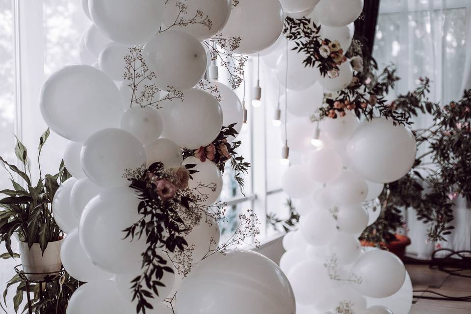 Balloon arch decor