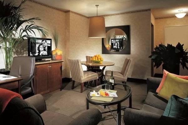 DoubleTree Guest Suites Houston by the Galleria
