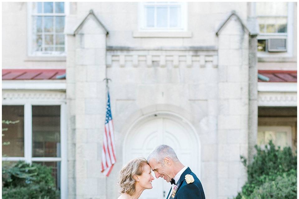 Couple in front of Gov.Mansion