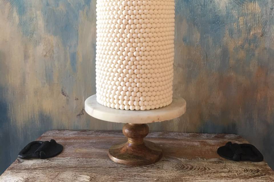 Piped buttercream pearls