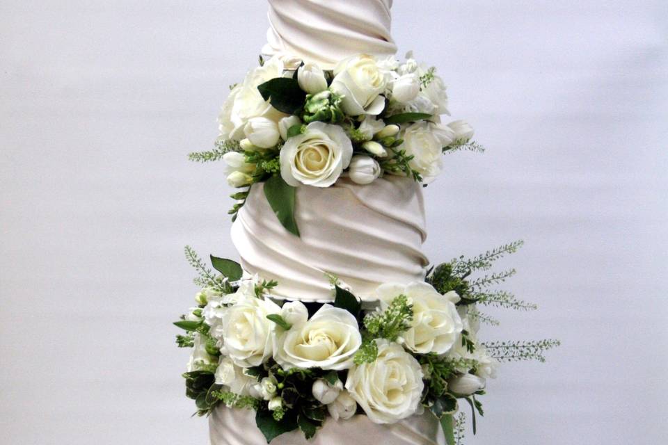 White flower wedding cake