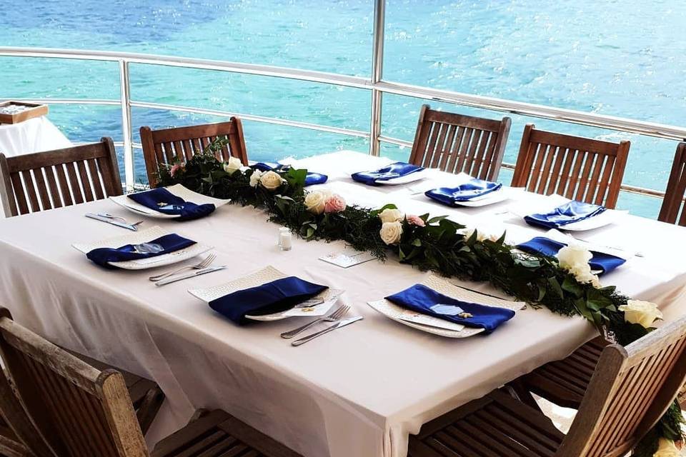 Boat wedding table setup