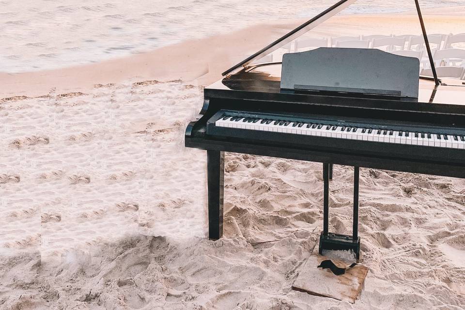 Portable grand piano