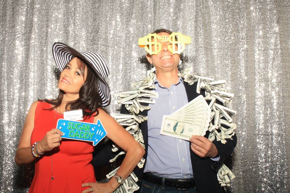 Pucker Up! Party Photo Booths