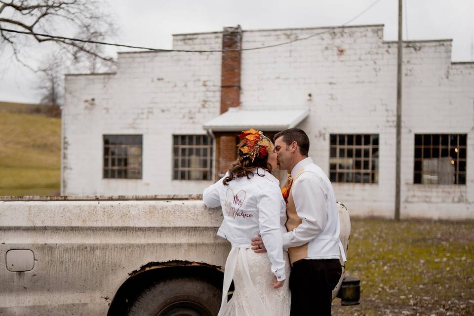 Scale Haus Fall Wedding