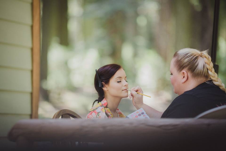 #mbymickie #Yosemiteweddings #destinationweddings #makeupandhair #beautyservices #mickiehanson #makeupartist #hairstylist #onlocation #Yosemitenationalpark #professionalbeautyservices