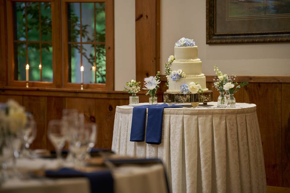 Cake table