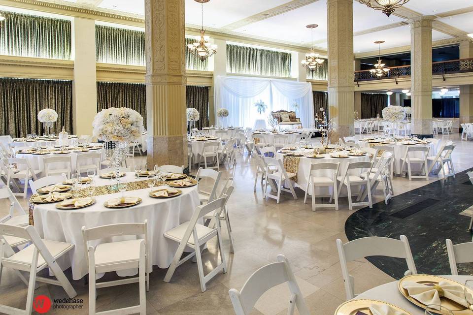 Elegant white chairs and tables
