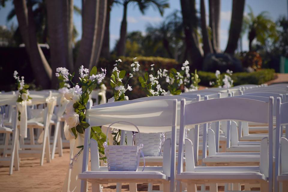 Aisle decor