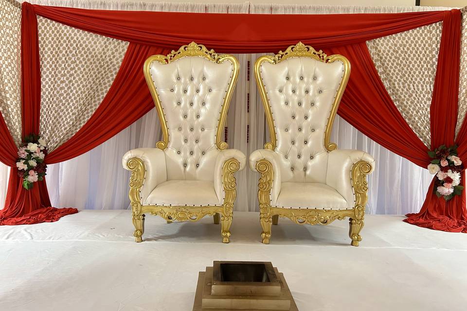 Throne chairs
