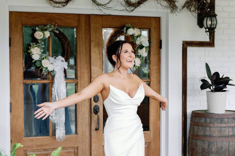 BEAUTIFUL BRIDE