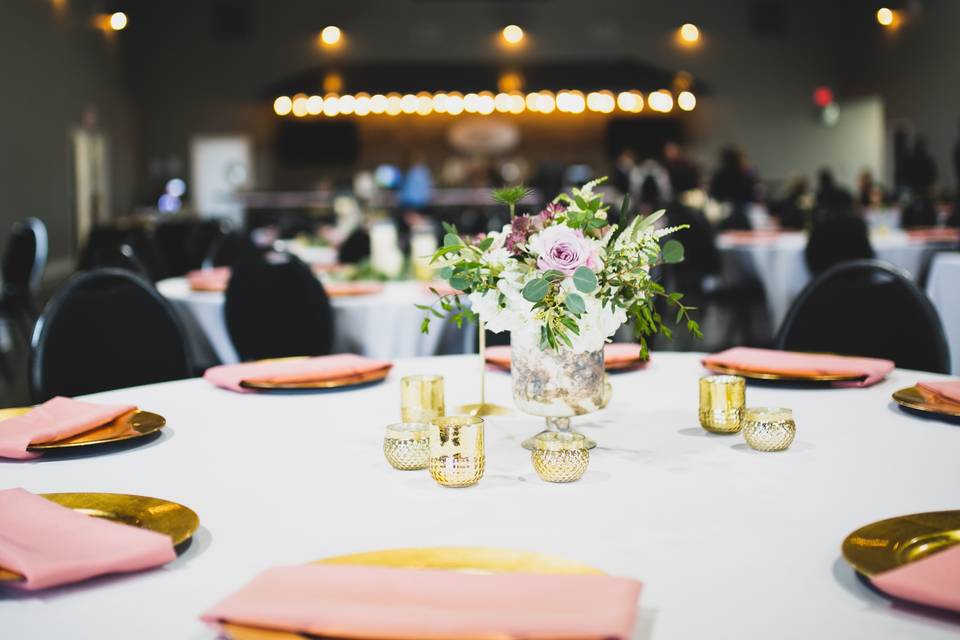 Reception table centerpieces