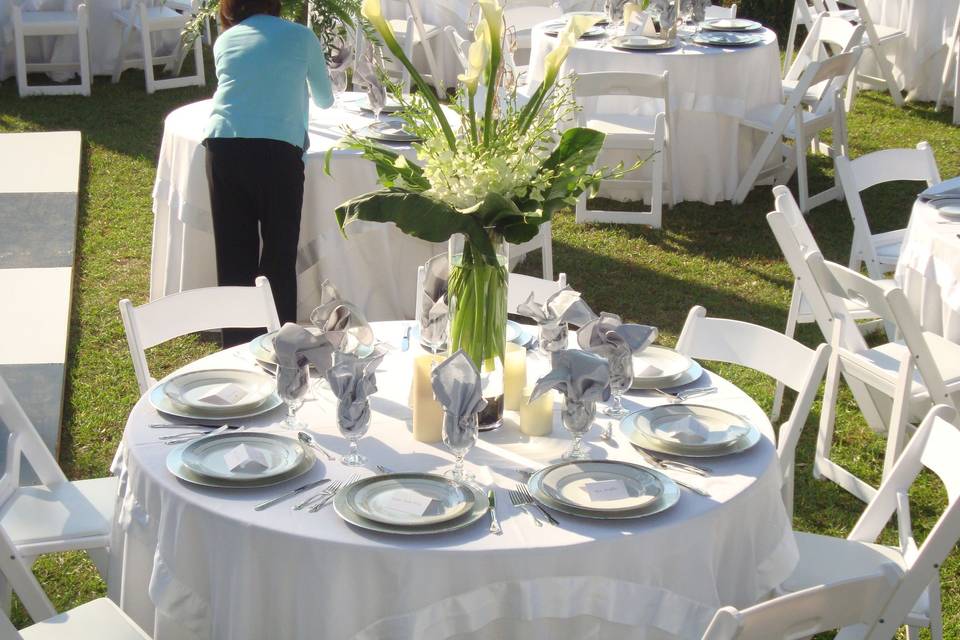 Table set-up outdoors