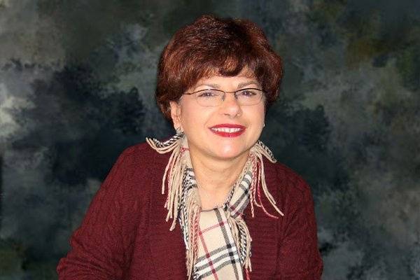 Lois Procopion