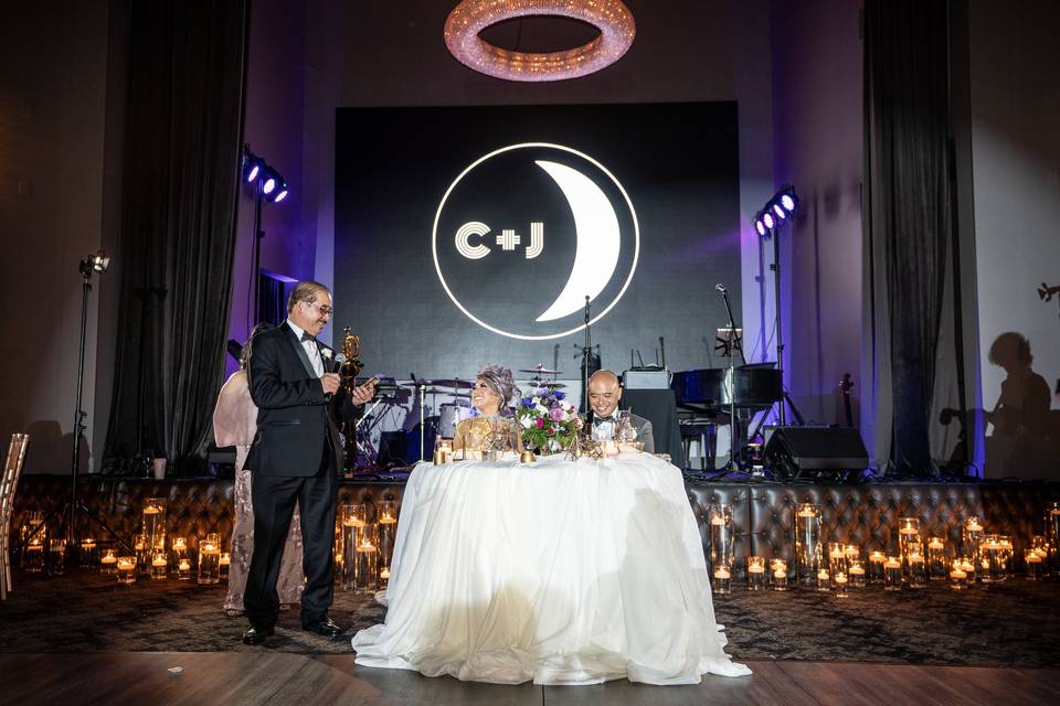 Sweetheart table