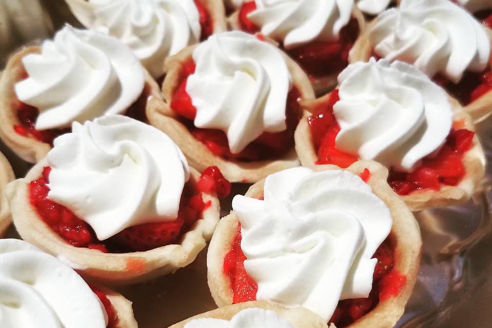 Mini strawberry pies