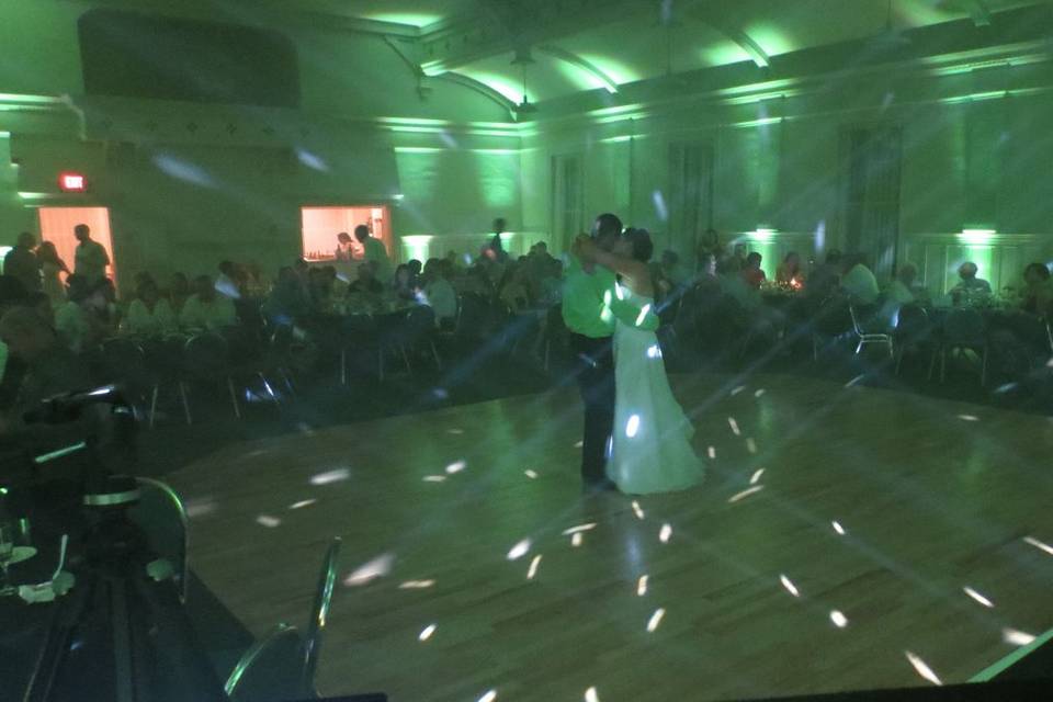 Lighting during first dance