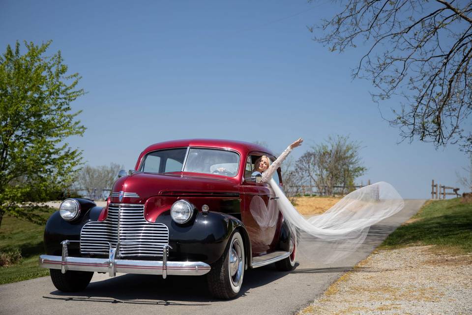 Bride in vintage car- Kentucky