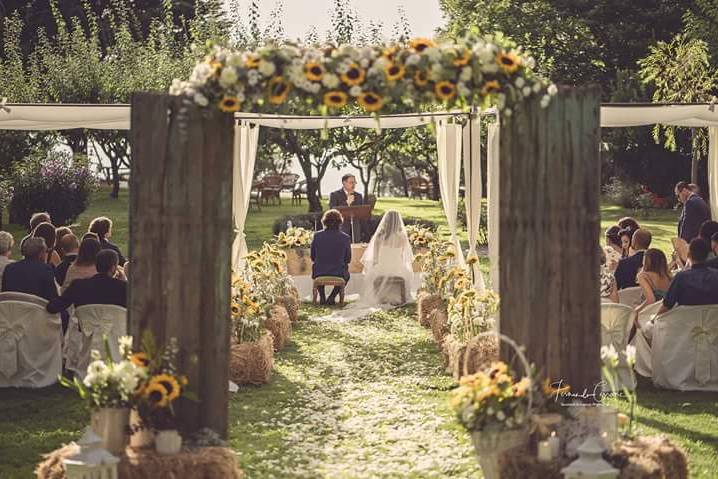 Details of a symbolic ceremony