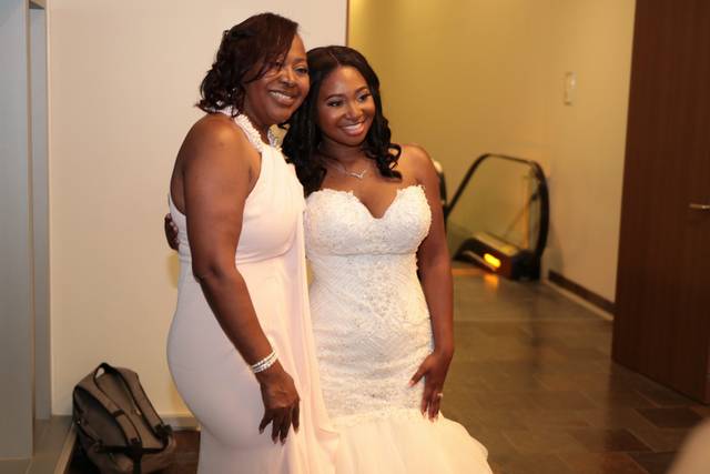 Mom & bride