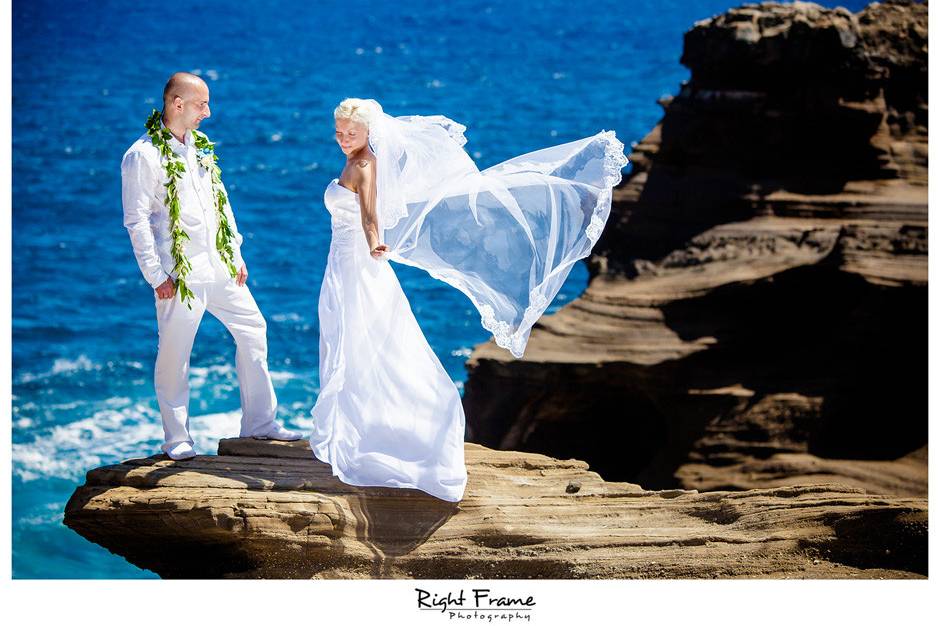 Right Frame Photography - Honolulu Wedding Photography