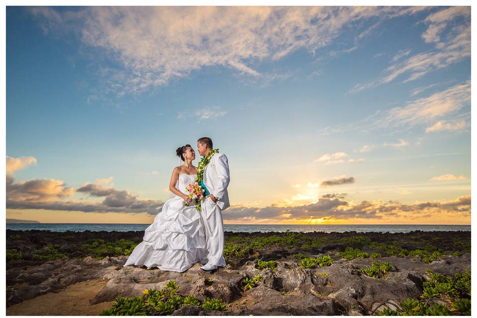 Right Frame Photography - Honolulu Wedding Photography