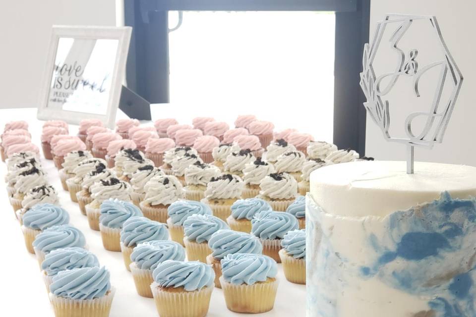 Cutting Cake with Cupcakes