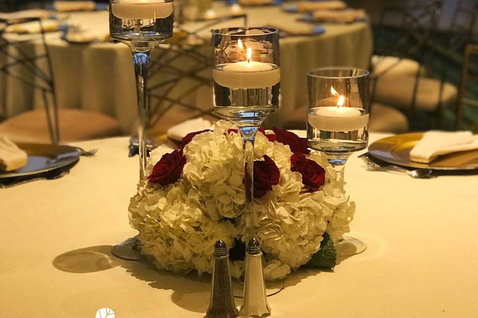 Medium centerpiece