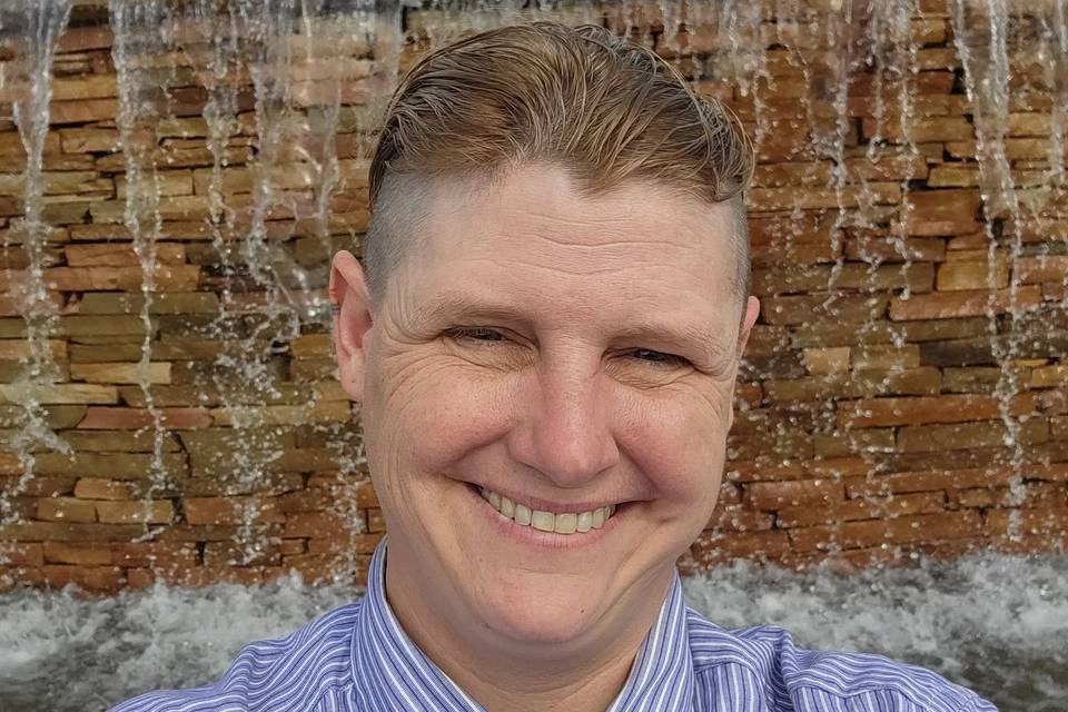 Lieneke Traveling Ministries