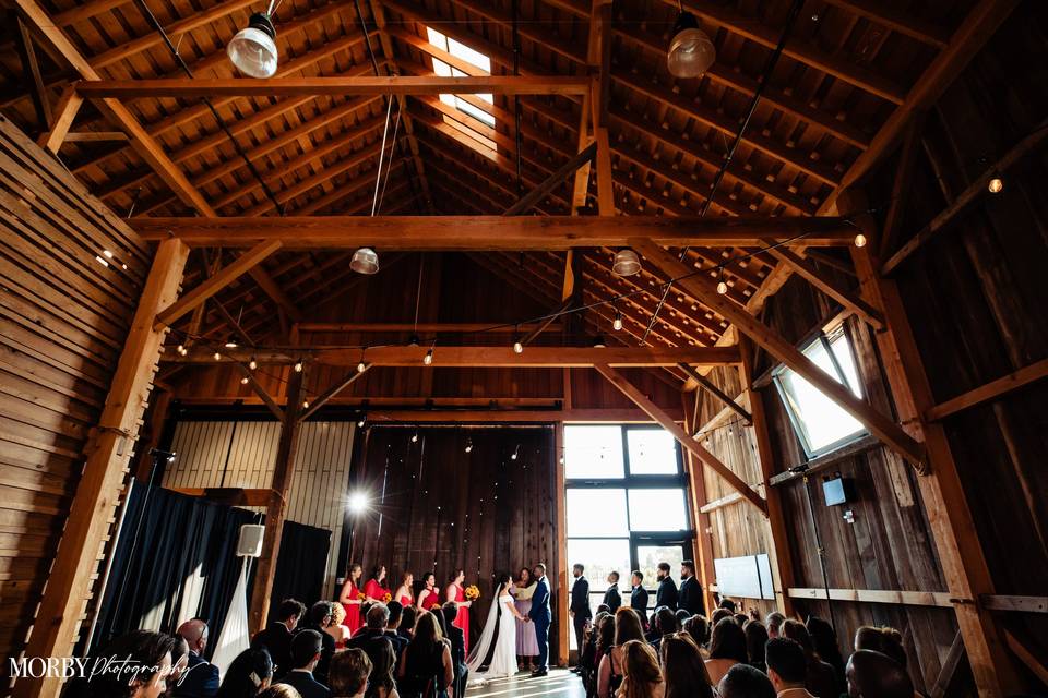 Indoor ceremony layout