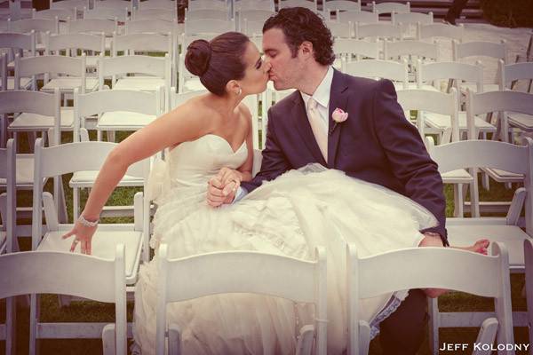 Bride and Groom kissing at The Palms Hotel in Miami, Florida.