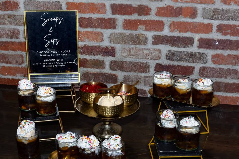 Root beer float bar