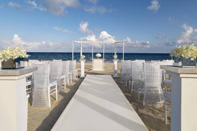 Beach wedding aisle