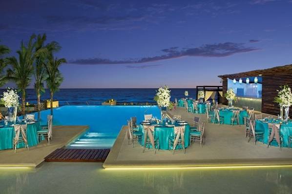 Poolside reception setup