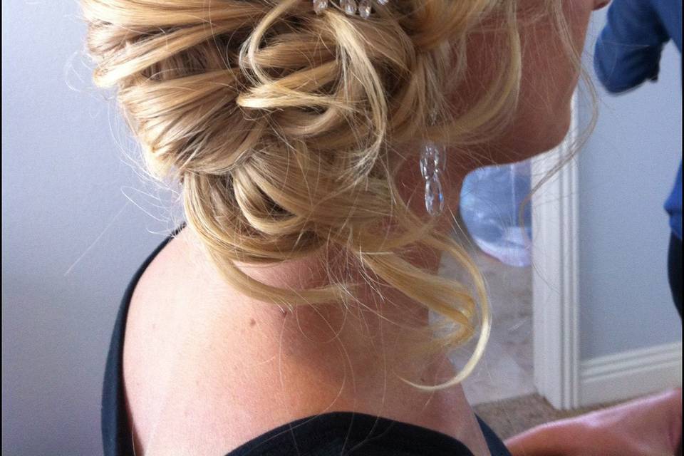 Emma Mae Buel Hair & Makeup Design