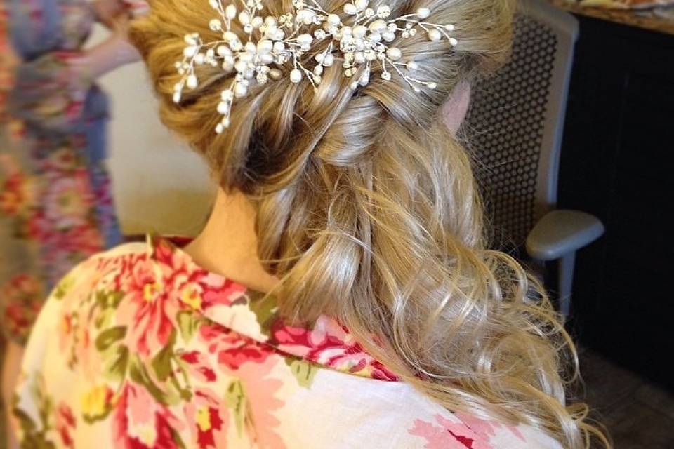 Emma Mae Buel Hair & Makeup Design