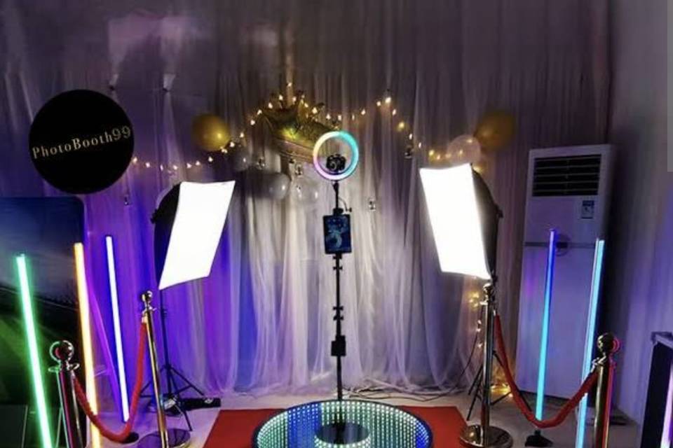 360 Glass Infinity Photo Booth