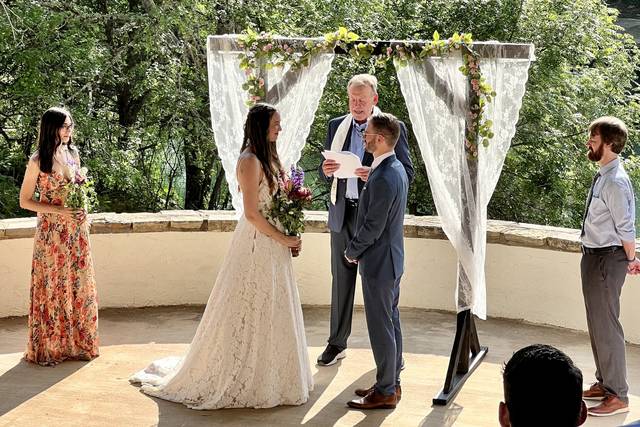 Outdoor ceremony space