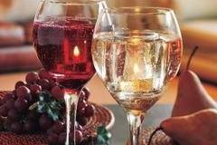 Scents of Illumination Wine Glasses! Great for table settings!