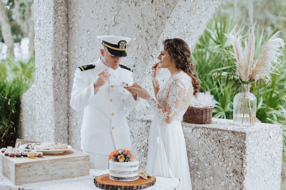 Small elopement cake