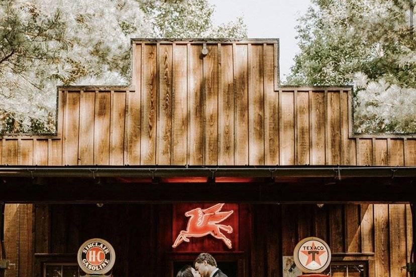 Honeymoon Cabin Kiss