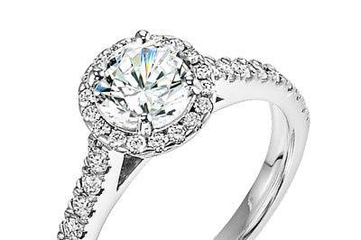 Studded diamond ring