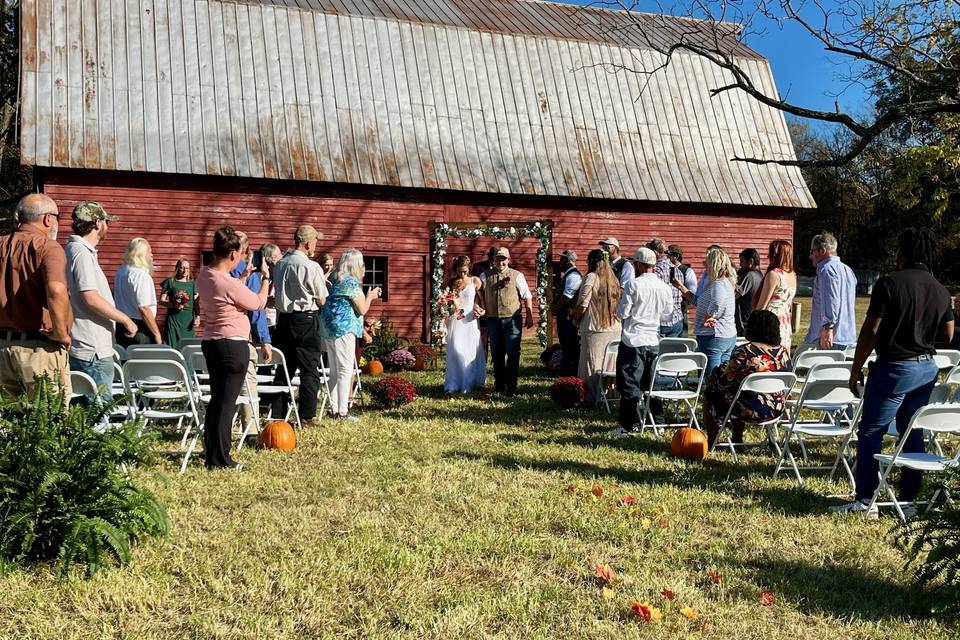 Outdoor barn ceremony location