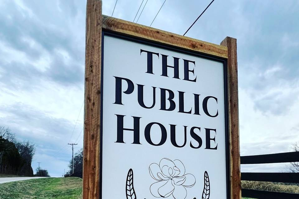 The Public House TN