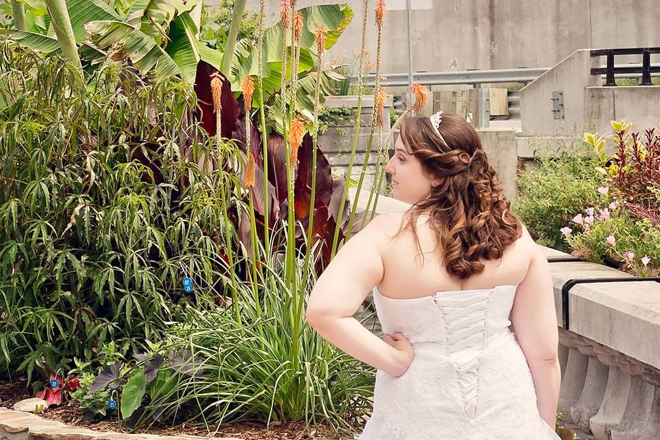 Bridal portrait Flower Bridge