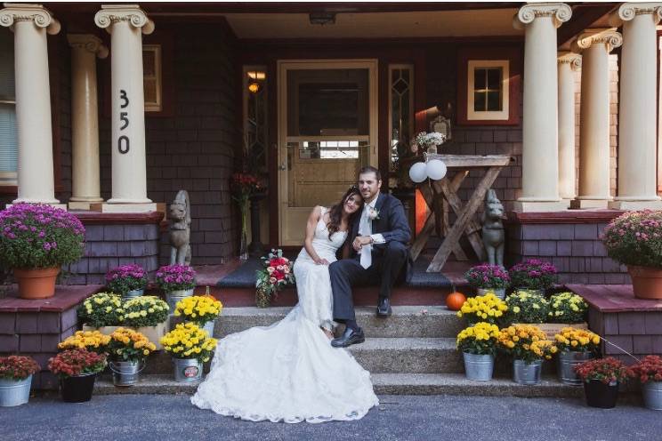 Porcupine Inn Portrait