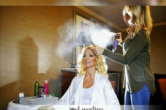 Simply Stunning Hair Studio & Lounge