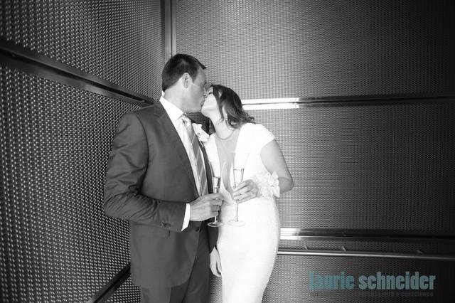 Elevator Kiss