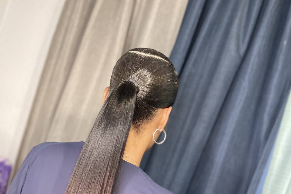 Extended pony tail