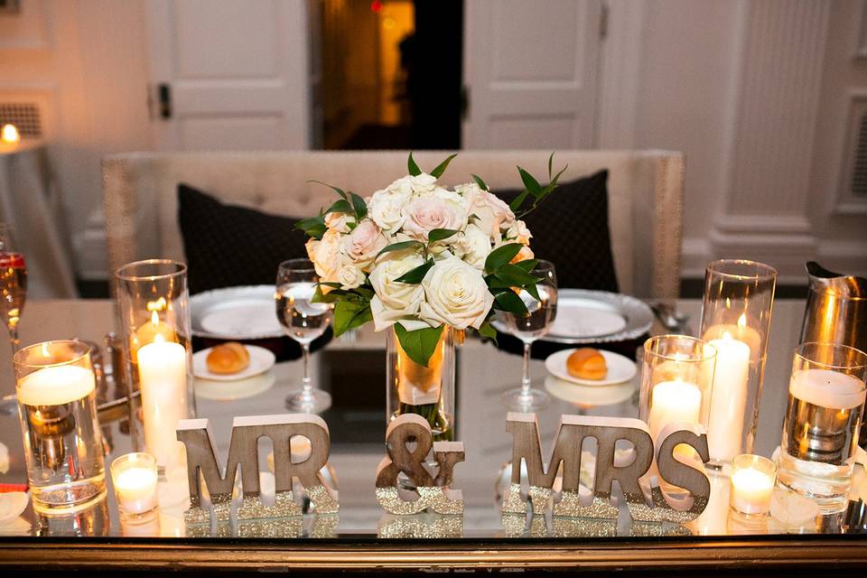 Simple Sweetheart table